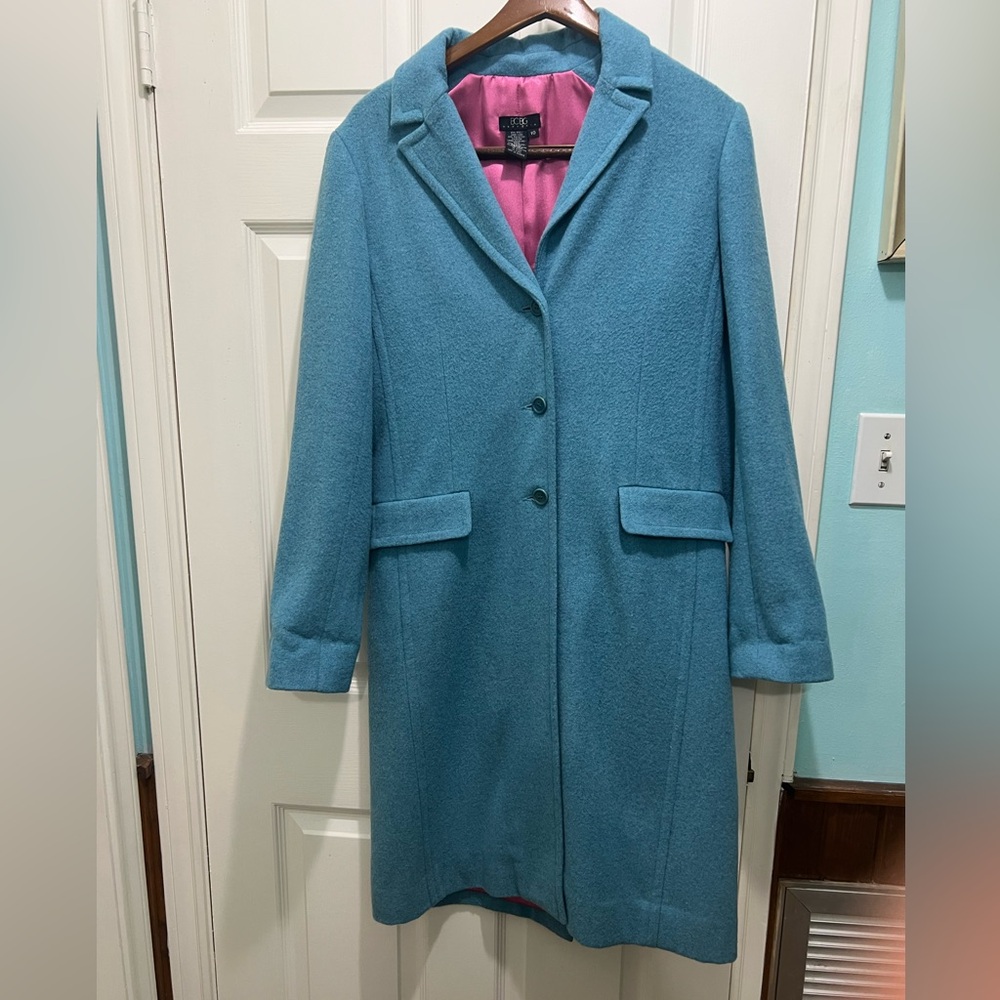 Vintage BCBG Wool Blend Coat- Light Blue with hot pink lining. Size 10